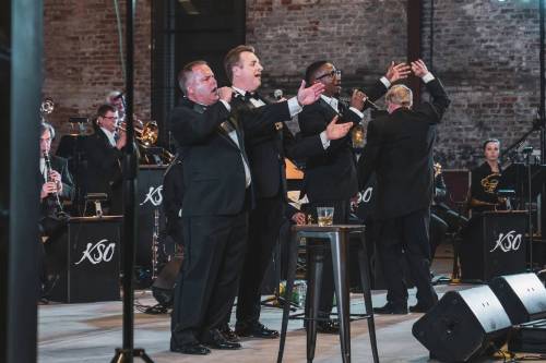 KSO_Rat-Pack-Hands-Up